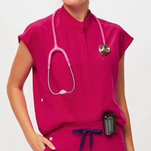 Figs Tops - FIGS Women's Rafaela Oversized Scrub TopTM Sz XS
